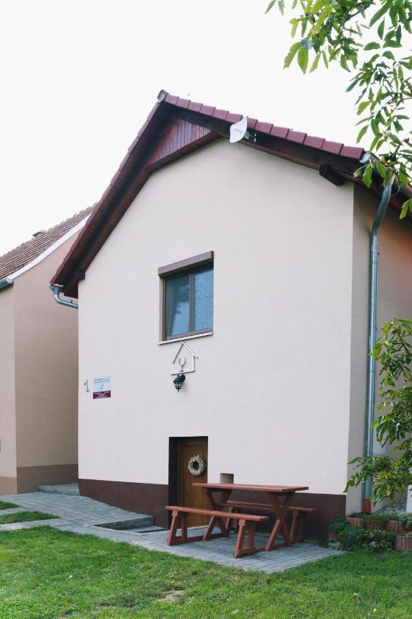 Ubytovani Na Sklipku Jevisovka Exterior foto